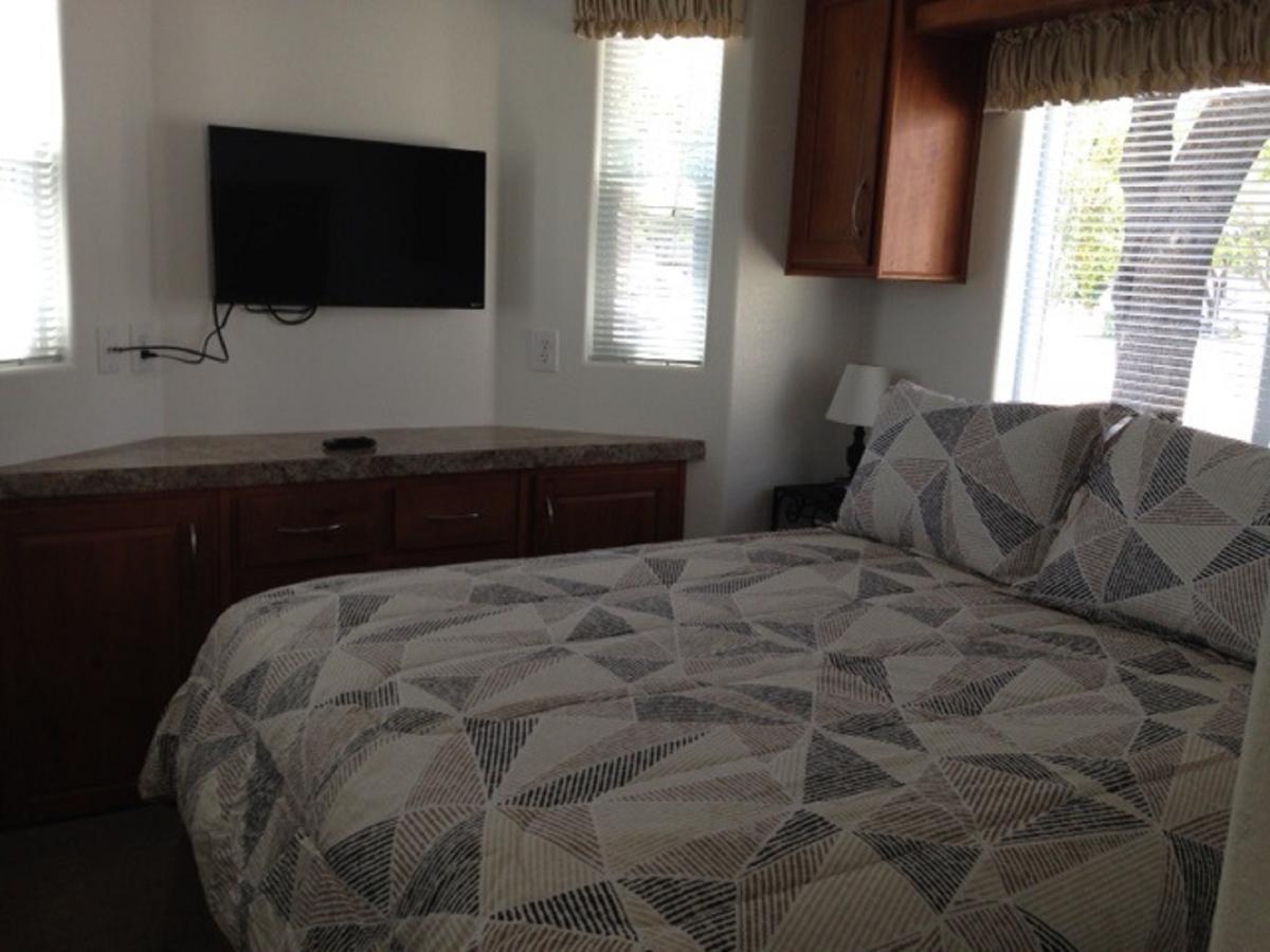 Indian Wells Rv Resort Indio Bagian luar foto